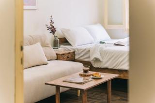 Amber Glow Apartments - Cozy Retreat Near Lake-Free Laundry - Hanoi - 5