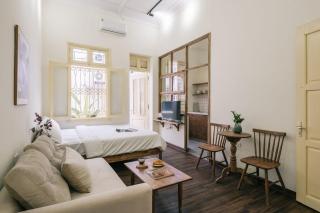 Amber Glow Apartments - Cozy Retreat Near Lake-Free Laundry - Hanoi - 4