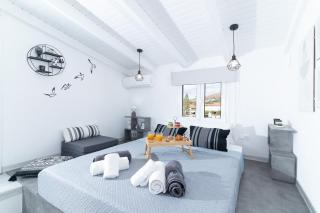 Kalamaki-Sunset - Scenic Sunset & Sea Views - Steps from Shore - Kalamaki - 9