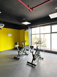 Apartamento exclusivo en el norte Barranquilla amoblado ,3 parqueadero privados ,3 habitaciones privadas con aire acondicionado recepción 24 horas piscinas gym vista al río - Barranquilla - 1