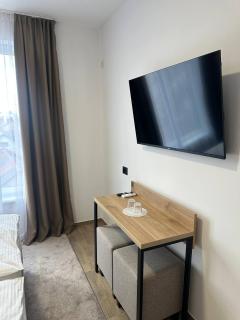 Inn West Hotel by Pysanka - 1