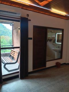 World's End Base Eco-Village - Belihul Oya - 1