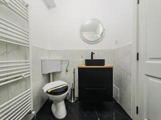 Cozy stay near to old town - Braşov - 5