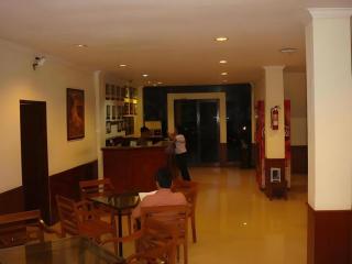 Hotel Augusta Jakarta - Jakarta - 9