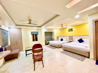 Near Sea Beach HOTEL R#-B#-International ! Puri,Near Jagannath Temple- Fully Air conditioned Rooms ,Wifi,- Lift and Restaurant, Parking Facilities - A Top Rated Hotel IN PURI - Puri - 0