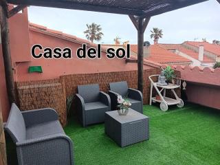 Casa del Sol - Location de vacances, 3 étoiles avec terrasse cosy, clim et 3mn de la plage et des commerces, animaux admis,wifi - 7