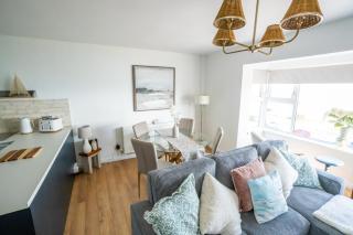 Tranquil Tides - Carrickfergus - 9