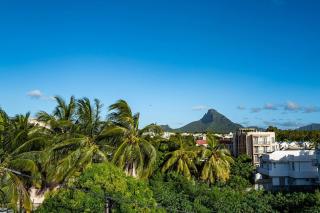 Rabbit Holiday - 3 Bedrooms Apt- 8 mins walk to the beach - Flic-en-Flac - 9