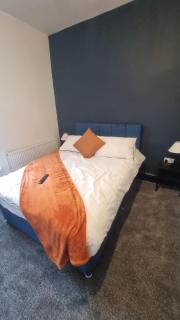 Station Road - up to 10 person - 2