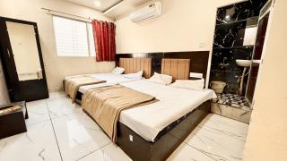 UJJAIN HOTELWHITE #LOTUS Near Shri Mahakaleshwar Jyotirlinga Temple and Railway Station Ujjain - A Luxuary Hotel in Ujjain - Ujjain - 4