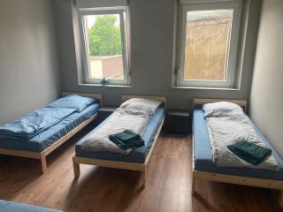 EMAS 7 Wohnung mit 4 Einzelbetten, Küche, Dusche - Krefeld - 1