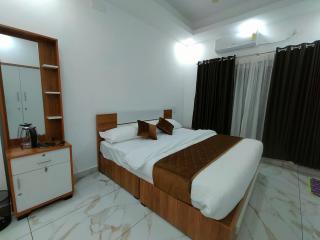 Hotel The Mountmist - Kakkanad - 5