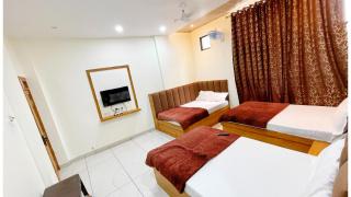 UJN BUDGET HOTEL # G-R !UJJAIN, Near Mahakal Temple - River and Railway Station - Air Conditioned hotel at Prime Location - BEST HOTEL IN UJJAIN - Ujjain - 2
