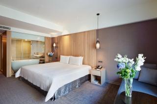 CHECK inn SELECT Taipei NeiHu - 1