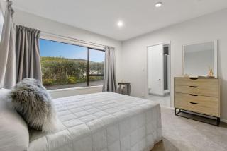 Central Hibiscus Coast - Red Beach - 0