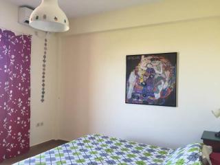 Spacious Villa near the Beach - 0