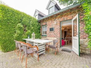 Holiday Homes in Ubachsberg with a Picturesque Garden - Ubachsberg - 9