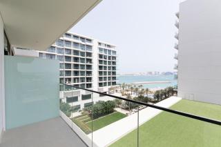 3BR Apartment with City and Beach Views at Address Residences Marassi - Al Muharraq - 0