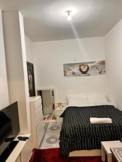 StanMan guest house 3 - - 9