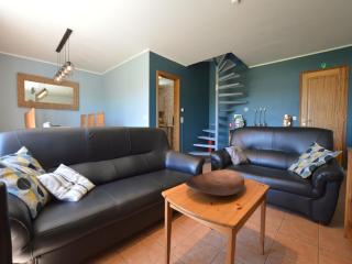 Picture-perfect Holiday Home in Sourbrodt with Garden, BBQ - Sourbrodt - 9