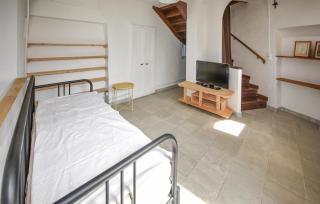 Gorgeous Home In Orange - Orange - 7