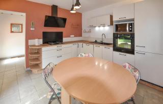 Gorgeous Home In Orange - Orange - 6