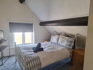 Aisha’s Attic - Rhyl - 7