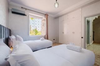 Villa 4 bedrooms with private pool in Marrakech - Marrakech - 9