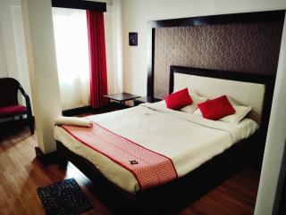 Hotel Serene - Jāmb - 0