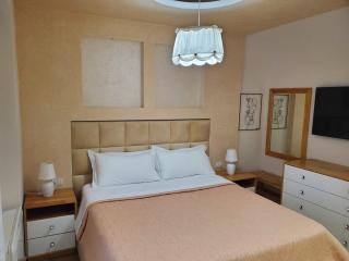 CentralGem Luxury Apartment - Tirana - 8