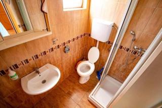 Apartment Ada - Dobra Voda - 2
