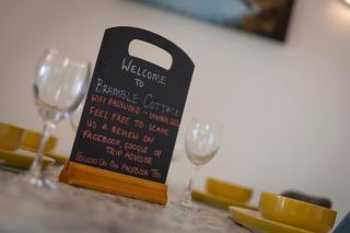 Bramble Cottage - Dog Friendly Cottage with Hot Tub - Begelly - 5