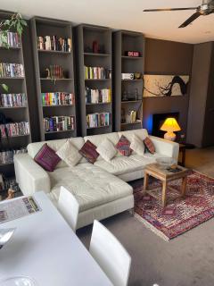 Luxurious 65m2 Apartment with Rooftop Pool City Views - Melbourne - 3