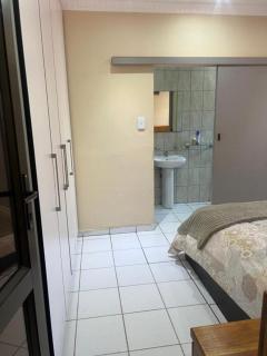 Butfongo Bumnandzi Guest House - 5