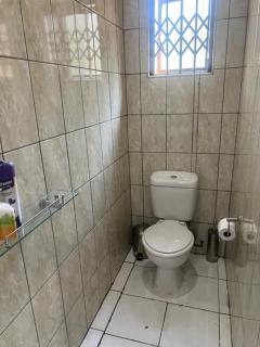 Butfongo Bumnandzi Guest House - 3