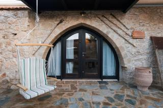 Boxer House - Where Tradition meets Comfort - Mesa Chorio - 0