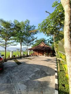 VILLACANTIK Yogyakarta TripleBed for 6 Persons - Pundung - 2