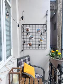 Fiesta Apartment on Franka 2BR-6P - Lwiw - 8