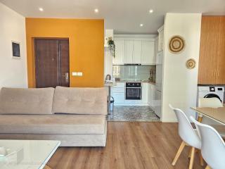 Bohemian Apt, Beachfront & Family Friendly - by BETA Premium - Golem - 8