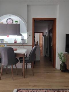 Loren's place - Tirana - 3