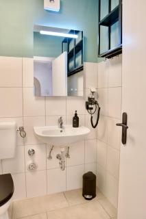 Urbaner Komfort in Zentrumsnähe, Balkon, bis 6 Personen - 4