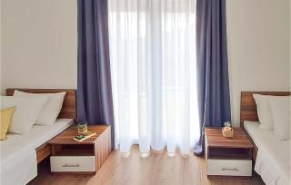 2 Bedroom Lovely Apartment In Stanici - Stanići - 3