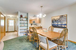 Cozy Branson Townhome 1 Mi to Silver Dollar City! - Branson West - 2