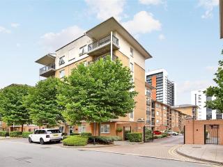 Spacious 3-Bedroom, 2 Bathroom Apartment - Londres - 1