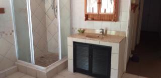 Executive Double room with en-suite and private patio - Pinetown - 3