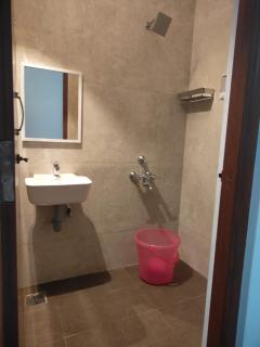 VERY Posh GF 2BHK - Heart of Pondy - 2Km to Beach - Pondicherry - 7
