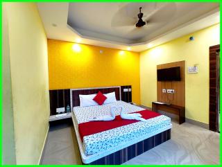 Hotel Sashi INN Near Sea Beach and Jagannath Temple - Fully Air Conditioned Hotel - Prime Location Spacious Room - A Premium Hotel In Puri - Puri - 0