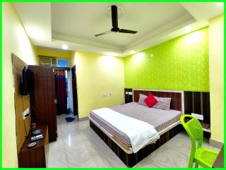 Hotel Sashi INN Near Sea Beach and Jagannath Temple - Fully Air Conditioned Hotel - Prime Location Spacious Room - A Premium Hotel In Puri - Puri - 5