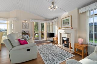 Kingfisher Lodge in Stratford upon Avon - 8