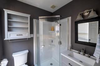 Luxurious Downtown Location - Entire house - 7